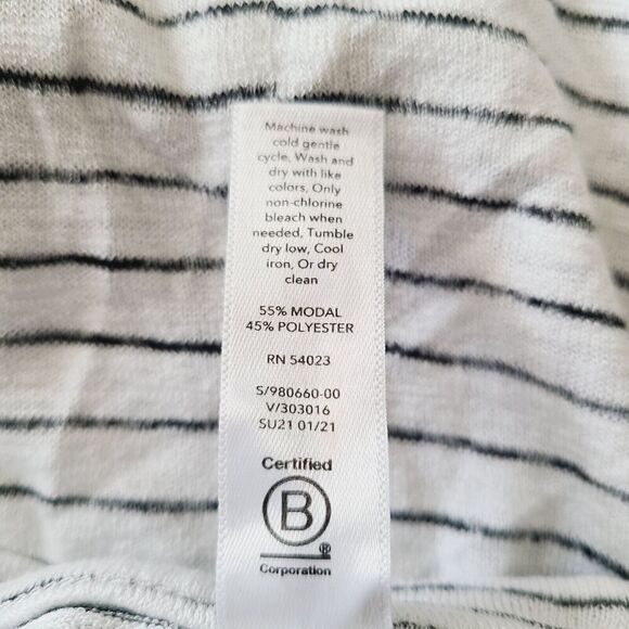 Athleta Top M Black Gray Striped Lightweight Knit Oversized‎ Doman Sleeve Shirt - Picture 8 of 9